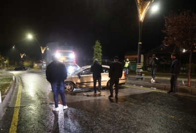 Otomobille Taklayı Attı Olay Yerinden Kaçtı!