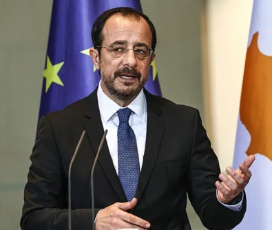 Rum Liderden Küstah Çağrı!