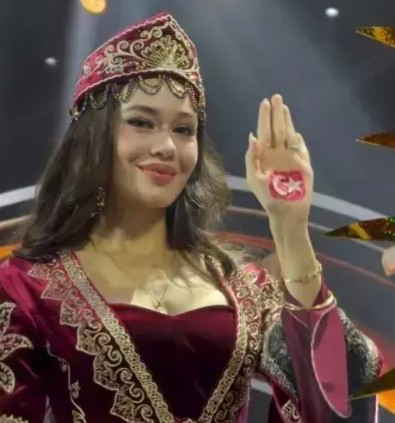 Favoriler Arasındaydı! Ceren Arslan'dan Sitem...