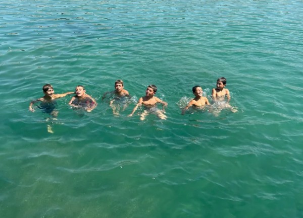 Van'da Çocuklar Kış İle Birlikte Eski Haline Döndü!