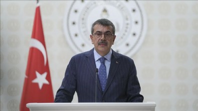 Ara tatil kalkacak mı? Bakan Tekin'den açıkladı