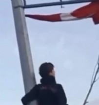  BAYRAK - Bursa'da Çocukların Bayrak Hassasiyeti!