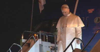Türkiye'de resmi ziyaret gerçekleştiren Papa 14. Leo İstanbul’a geldi