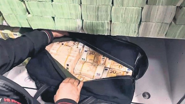 Ekrem İmamoğlu Suç Örgütü'nde Rüşvetin Rotası!