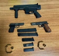  SİLAH - Adana'da Evden Cephanelik Çıktı!