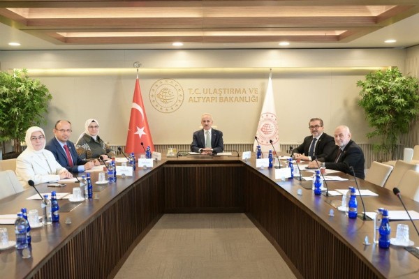 Sosyal medya kontrol altına alınıyor! Bakan Uraloğlu açıkladı