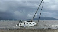 Marmaris'te kuvvetli rüzgar etkisini gösterdi! Yelkenli tekneler karaya vurdu