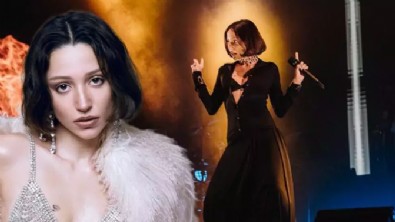 Zeynep Bastık sahnede çileden çıktı