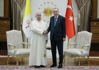 DMM Papa Ziyareti İle İlgili Yalanları Çürüttü!