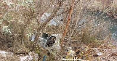 Kahramanmaraş’ta otomobil köprüden düştü! Anne ve oğlu yaralandı