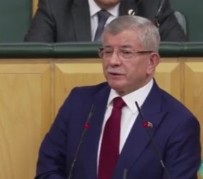 Ahmet Davutoğlu'ndan Özdağ'a Salvolar!