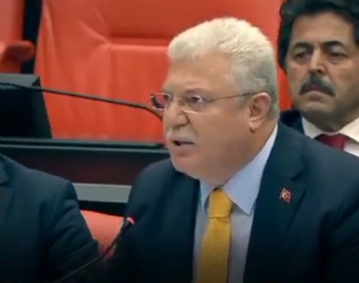 AK Partili Akbaşoğlu'ndan CHP'lilere sert tepki! 'Önce kendi genel başkanınızın...'