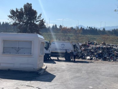 CHP'li İzmir'de çöp dağı! Vatandaş isyan etti