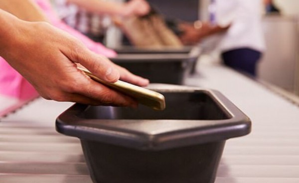 Uçuşlarda yeni yasak! Havayolları o cihazı bagajda istemiyor