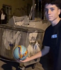  DİŞ - Çocuklardan Sallanan Dişe Garip Yöntem!