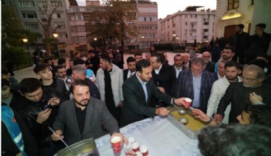 TÜGVA'lı Gençler Teşvikiye Camii'nde Buluştu!