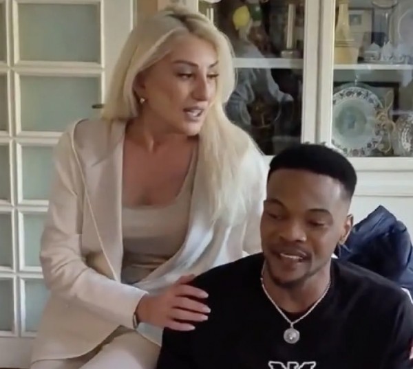 Muazzez Ersoy Hayranıyla Düet Yaptı!