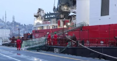 Seven Vega Gemisi Sarayburnu'nda! Haberi