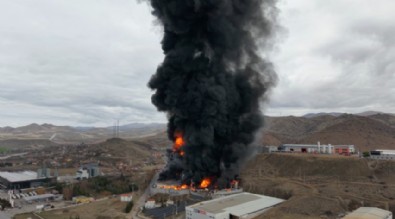 Kırıkkale’deki kimya fabrikasındaki yangın! Ekiplerin müdahalesi sürüyor