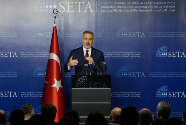 Bakan Fidan'dan YPG'ye net uyarı! ''Silahlı unsurlar Suriye ordusuna bağlanmalı''