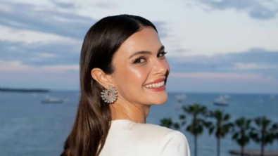 Sevgilisiyle ödül töreninde Haberi