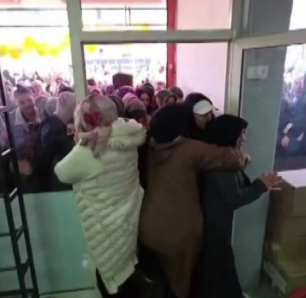 Ucuzluk İzdihamı Hayrete Düşürdü!