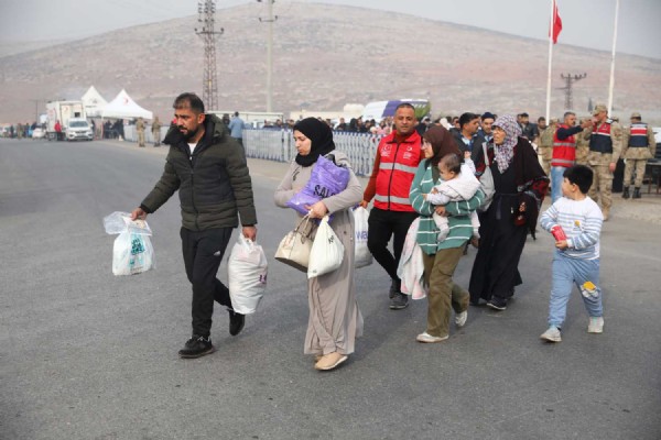 Suriyelilerin Dönüşü İçin 3 Kritik Aşama!