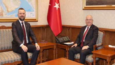 Bakan Güler, Polonyalı mevkidaşı ile bir araya geldi