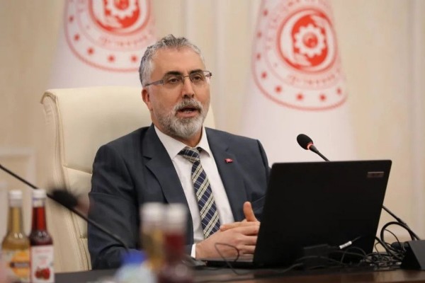 İkinci tur başlıyor: Vedat Işıkhan'dan asgari ücret açıklaması