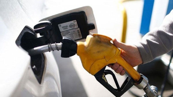 Araç sahipleri dikkat! Benzine indirim geldi