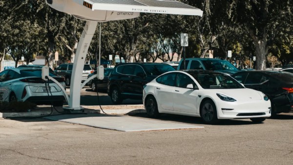 Tesla'ya 90 günlük ültimatom! Satış yasağı kapıda mı?