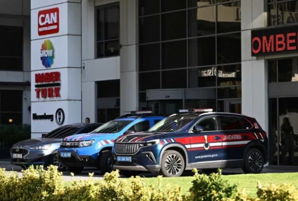 Önce Uyuşturucu Partisi Sonra Televizyon! İtirafçı Kirli Düzeni Anlattı...