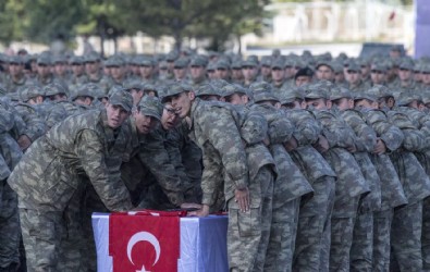 Zorunlu askerlikte yeni dönem! Bakan Güler'den kritik mesaj