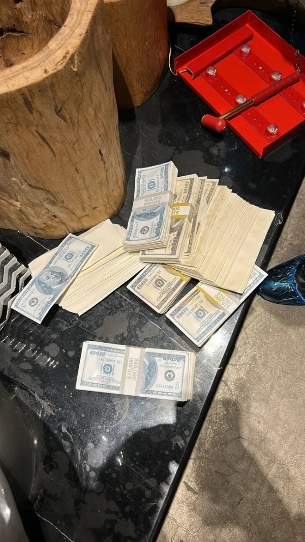 Uyuşturucu partileri deşifre oldu! Garipoğlu'ndan 'özel ağırlayın' talimatı: Derin Talu da listede