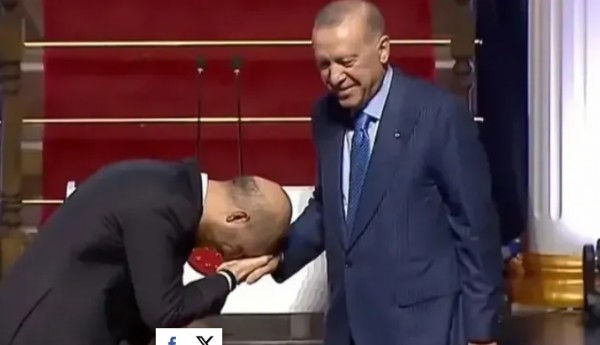 Bilal Erdoğan VAV TV'de Gençlerle Buluştu!