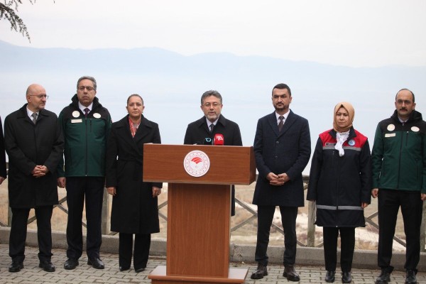 İbrahim Yumaklı: Burdur Gölü'ne 5 yılda 5,8 milyar liralık yatırım yapacağız