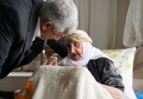 Adıyamanlı Teyze 105 Yaşında AK Parti'ye Üye Oldu!