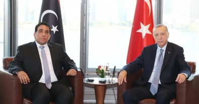 Cumhurbaşkanı Erdoğan'dan Libya Başkanlık Konseyi Başkanı el-Menfi'ye taziye telefonu