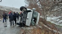 Sivas'ta öğrenci servisi devrildi! Çok sayıda yaralı var