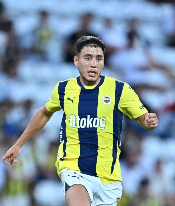 Emre Mor paylaşımlarına devam ediyor! 'Geliyorum Fenerbahçe'