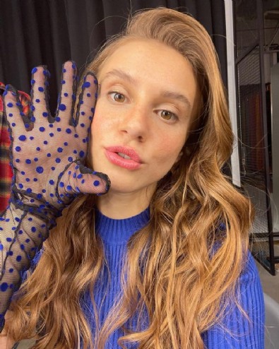 Ahsen Eroğlu'ndan Estetik Açıklaması!