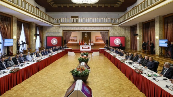 Komisyon tarihi rapor için düğmeye bastı! Terörsüz Türkiye için öneriler netleşiyor