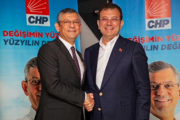 CHP'de Çift Başlı Dönem!