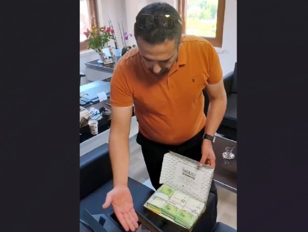 'CHP Genel Merkezi 200 Bin Euro İstiyor!'