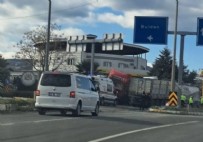 Denizli'de iki tır kafa kafaya çarpıştı Haberi
