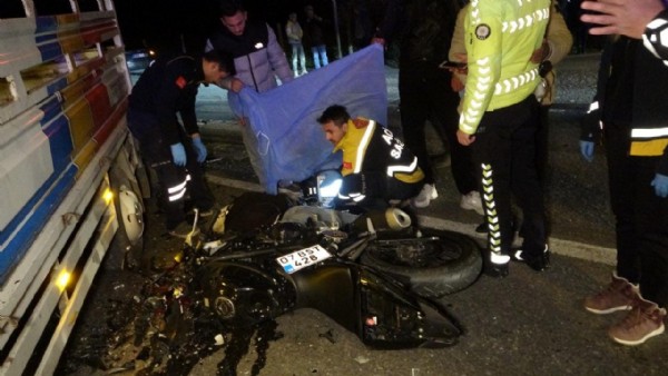 Ters yön faciası: 19 yaşındaki genç hayatını kaybetti