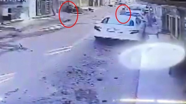 Bursa'da akılalmaz olay! Birlikte yürüdüğü arkadaşını...