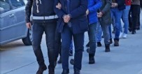 İzmir merkezli 5 ilde FETÖ operasyonu: 7 gözaltı