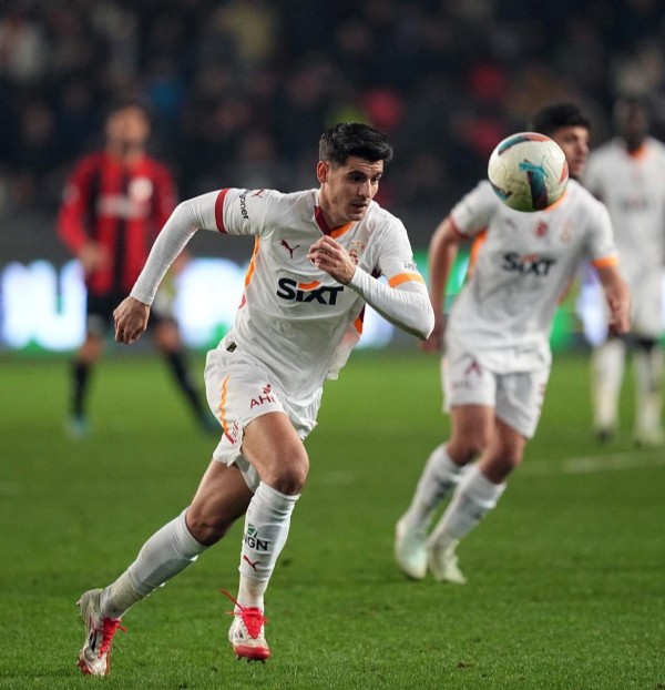 Alvaro Morata, Galatasaray'da ilk maçına çıktı