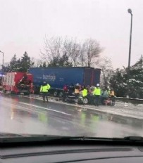 Otoyolda korkunç kaza: Kağıt gibi ezildi! 1 ölü, 3 yaralı! Haberi
